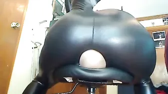 Mistress Stormy  gets squirt