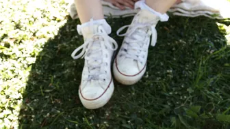 littlemisskitty91 manyvids sexy chick masturbates shaved pussy