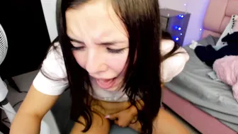 pavlovacolucci nude slut masturbates shaved vagina