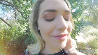 mia malkova onlyfans i love fucking in public (1)