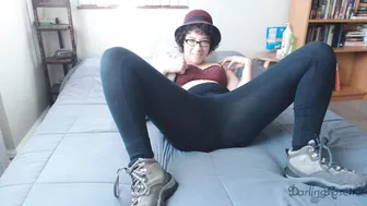 darlingrosette queefing in leggings