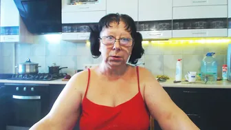 LIUDMILA I just relax and smoke