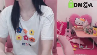 babydollasian586 544_female_chaturbate