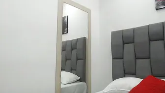 sara__collins 909_female_chaturbate