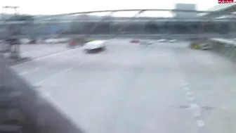 Sharon-Privat Das hei?Яe Flugzeug