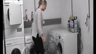Fitness-Maus Heimlich im ?Цffentlichen Waschkeller gefickt!! 15.02.13