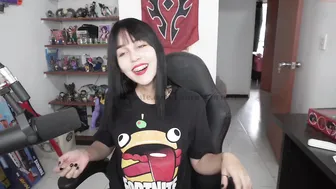 laura_cornett 4.04.2020 129 female chaturbate