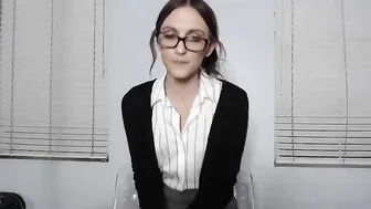 lil olivia secretary gives sock job to keep job_480p