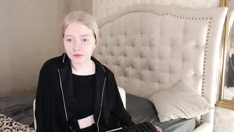 audreyy_sweet 2.05.2020 132 female chaturbate