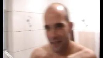 Merry4Fun - Der Beginn einer geilen Orgie