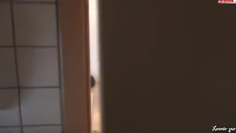 Leonie-pur - Echt Unglaublich! Mein Vermieter dieses miese Schwein!