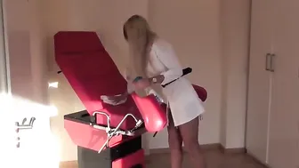 Kada-Love - Doktor Kada und der Praktikant