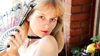 Doris Dawn I Masturbate With Coconut Oil