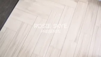 RosieSkye Rubbing & Cumming in my Pantyhose & Pull them up before Bachelorette Party