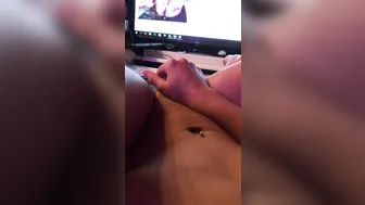 Elise aka Siswet19 _2018-10-21 Big squirt over me body love to squirt for my fans