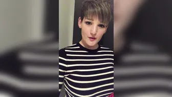 hannahbrooks25.17.03.14.213.morning-guys-just-a-cheeky-update-video-xxx