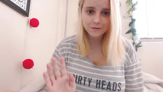 [ManyVids]codi-vore_innocent-and-oiled-up-skype-call-joi-2018-02-20