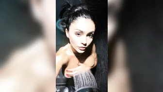 lilemma_ myfreecams 018-12-13_Time to get wet and naughty