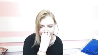 CB_Blondymeow_crying_2020-06-19_08-44-11