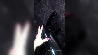 OnlyFans.com Evil Woman _19 09 08 6761504 Latex stockings video you want more 404x720