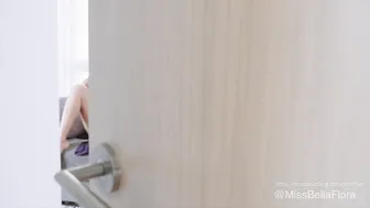 FloraBella_  Big Glass Dildo