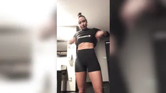 CASSIE DEL ISLA onlyfans 20-02-28 14410493 1080x1920