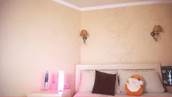 larissaone 8092020 421_female webcam