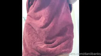 daniibanks_Find out what happens next check your DM . Or send me a emoji _3278807