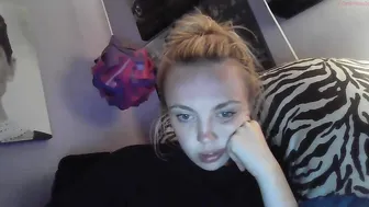 yourbabylynn23 chaturbate dancing naked and pulling pussy