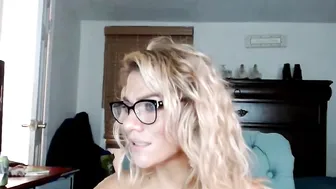 yourfavoritemom82 chaturbate Lustful old woman