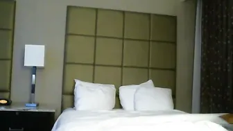 sexandhappiness chaturbate tanned lady fucks her friend