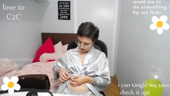 maya_ross chaturbate busty slut fucks pussy in the shower