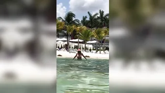 therealjuliaann EXCLUSIVE  vid of me and VickyVette naked outdoors in Mexico 4251831