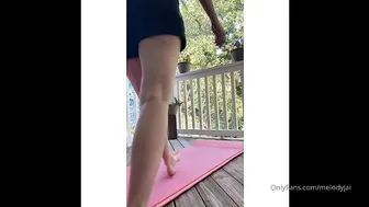 melodyjai Getting good shots start with setting the background. I make sure th 6664517