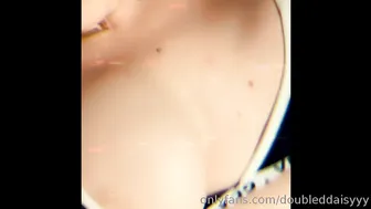 doubleddaisyyy 05.06.2019 7335913 I get sooooo turned on by being choked. And my first