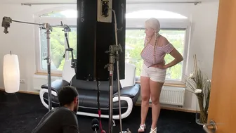 angelwicky 05 01 2020 18038428 Exclusive and secret backstage from shooting for a new