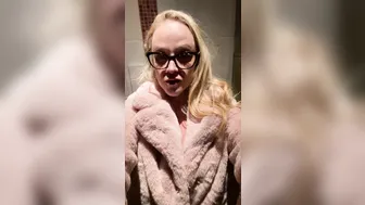 mrssiren 25 11 2019 14885441 Sneaking away to during the party