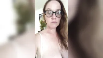 mrssiren 05 03 2018 1907138 Happy Monday from my broken