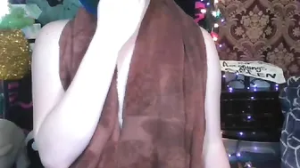 average_girl222 4092020 906_female chaturbate