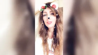 bellecalifornia 25 12 2019 17195981 Taco tongue tease this Christmas morning ...