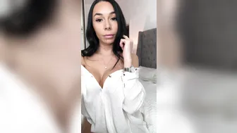 beabeatrice 24 03 2020 27166970 Get full striptease and