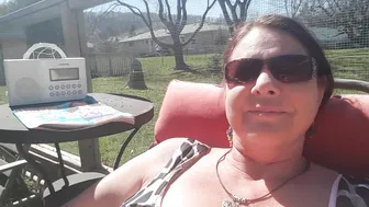 carriemoon 08 04 2017 241825 Listening to Peter Frampton and chillin