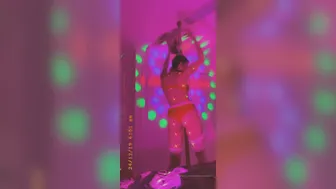 breelouisexoxo 24 12 2019 17099257 New pole. Still getting used to it