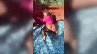 diorlips 21 11 2019 14604598 Fun in the water You should be here )