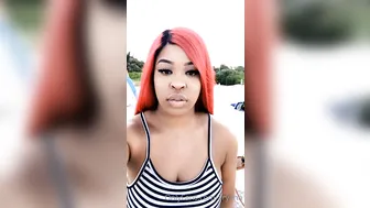 aryana_Should I do more public flashing_25167140