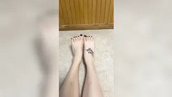 junifurmoon_Wrinkles soles._16381391