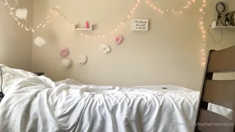 leahwintersxoxo 09 06 2020 46045897 Teasing you a little bit baby )