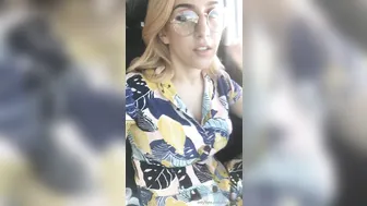 heyitsapril 18 02 2019 4994887 Getting frisky in someone else's car...