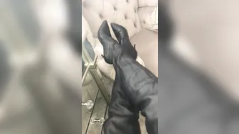 danniiharwood 15 10 2018 3483561 Today is Mistress Monday I m going to playing a littl