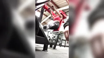 ruby_onyx 07 01 2020 18231048 Must get trim again May have had a bit too much Christma